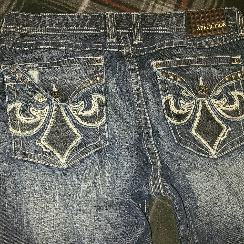 Affliction Black Premium